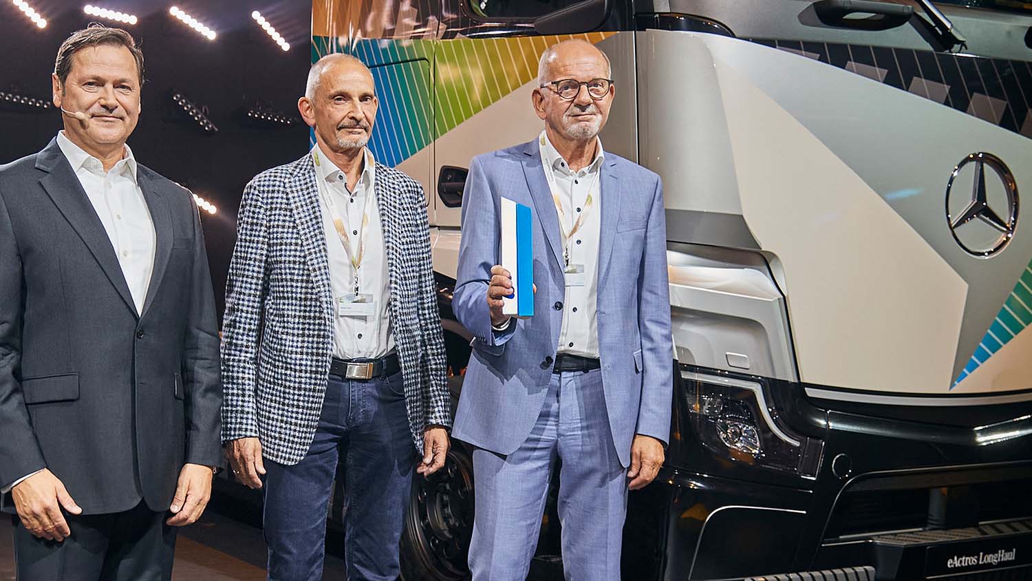 Anerkennung harter Arbeit des BoysenTeams Daimler Truck Supplier