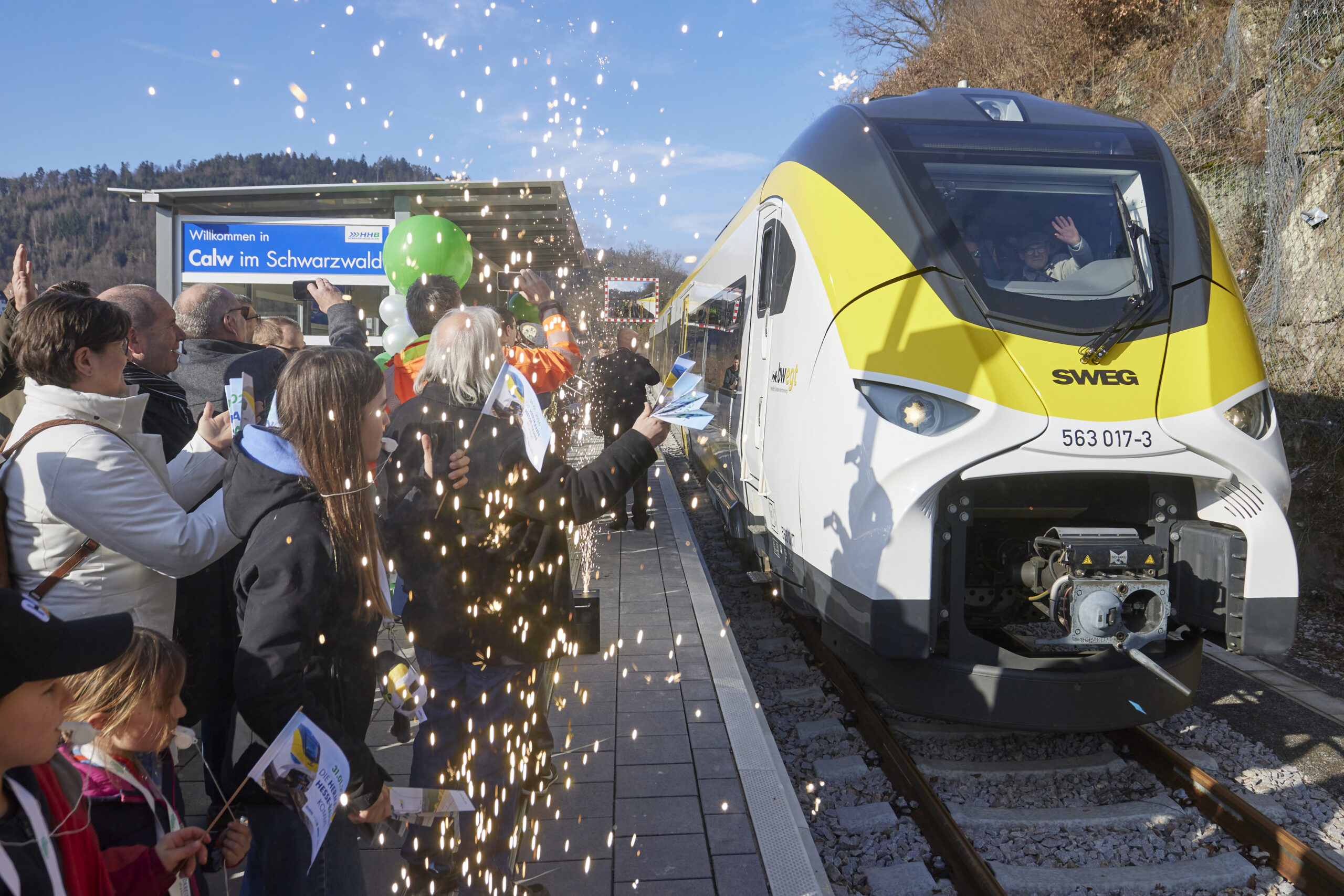 Es ist geschafft: Die Hermann-Hesse-Bahn ist in den Regelbetrieb gestartet